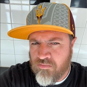 Meet your Posher, Adam